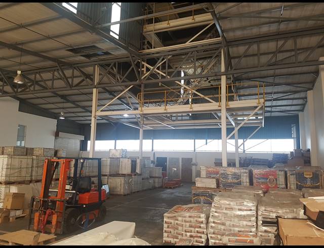 938M² WAREHOUSE FOR SALE IN NORTH RIDING